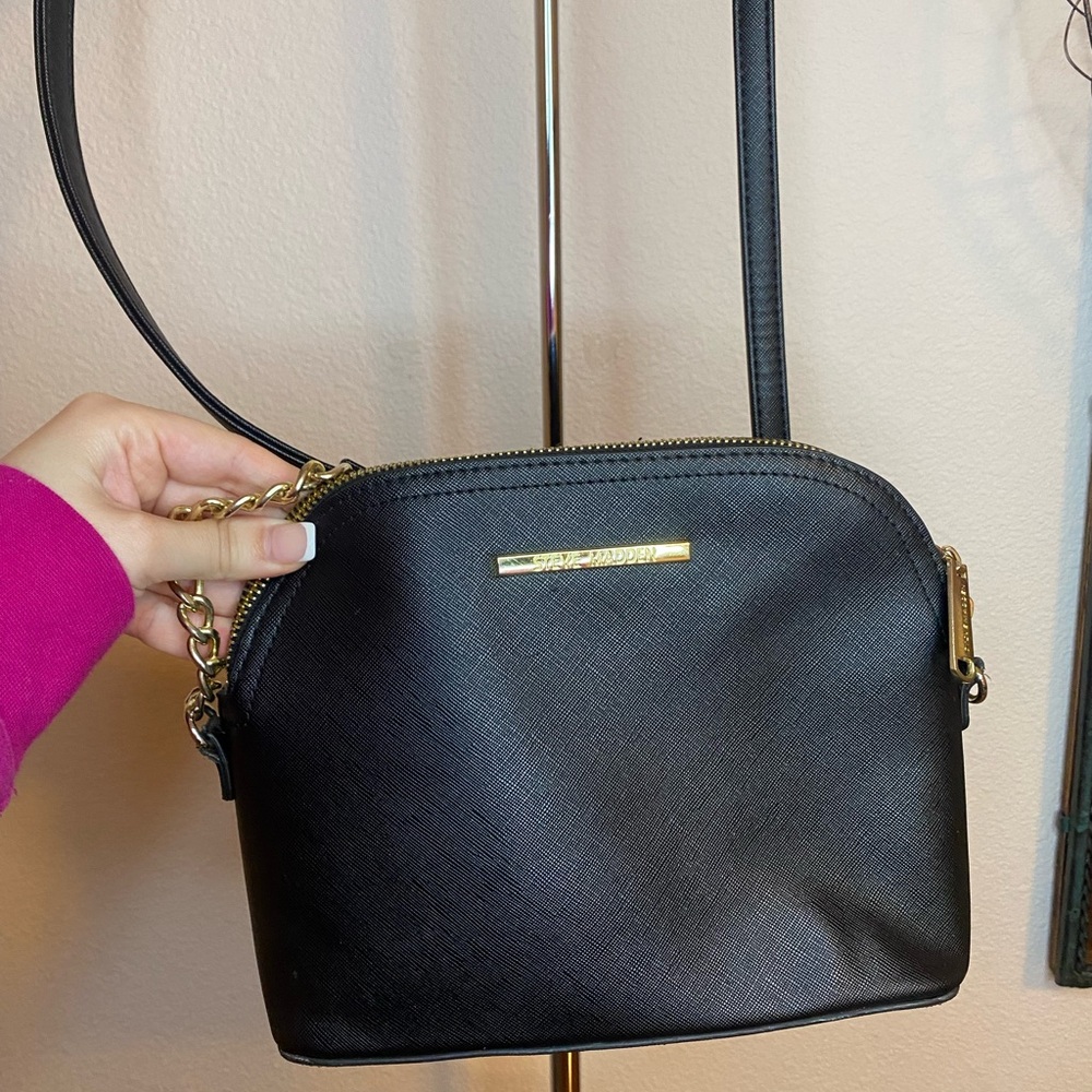 Black Steve Madden crossbody purse and wallet set - Picture 4 of 11
